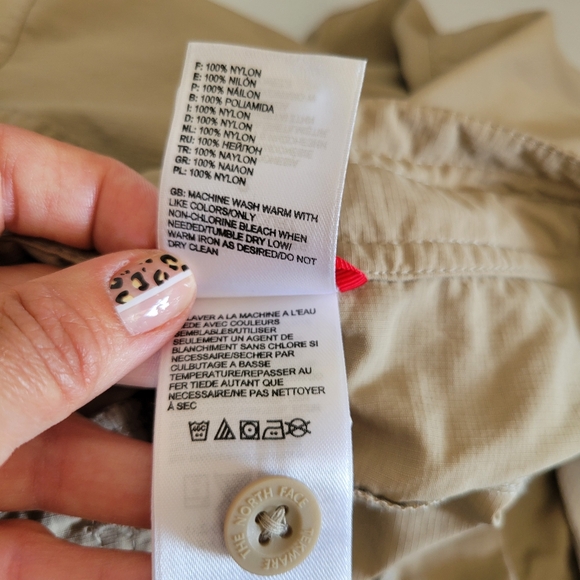 The North Face Women's Horizon Tempest Roll Up Pants in Tan Style #ARRD Size 2 - Picture 11 of 13